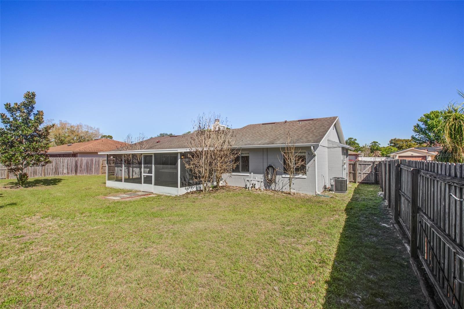 RIO PINAR WOODS - Residential