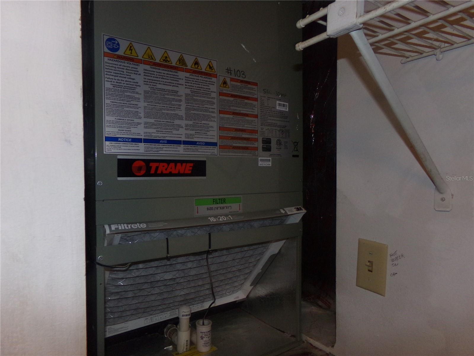 BAYSHORE ON THE LAKE APTS SEC 4 - Residential