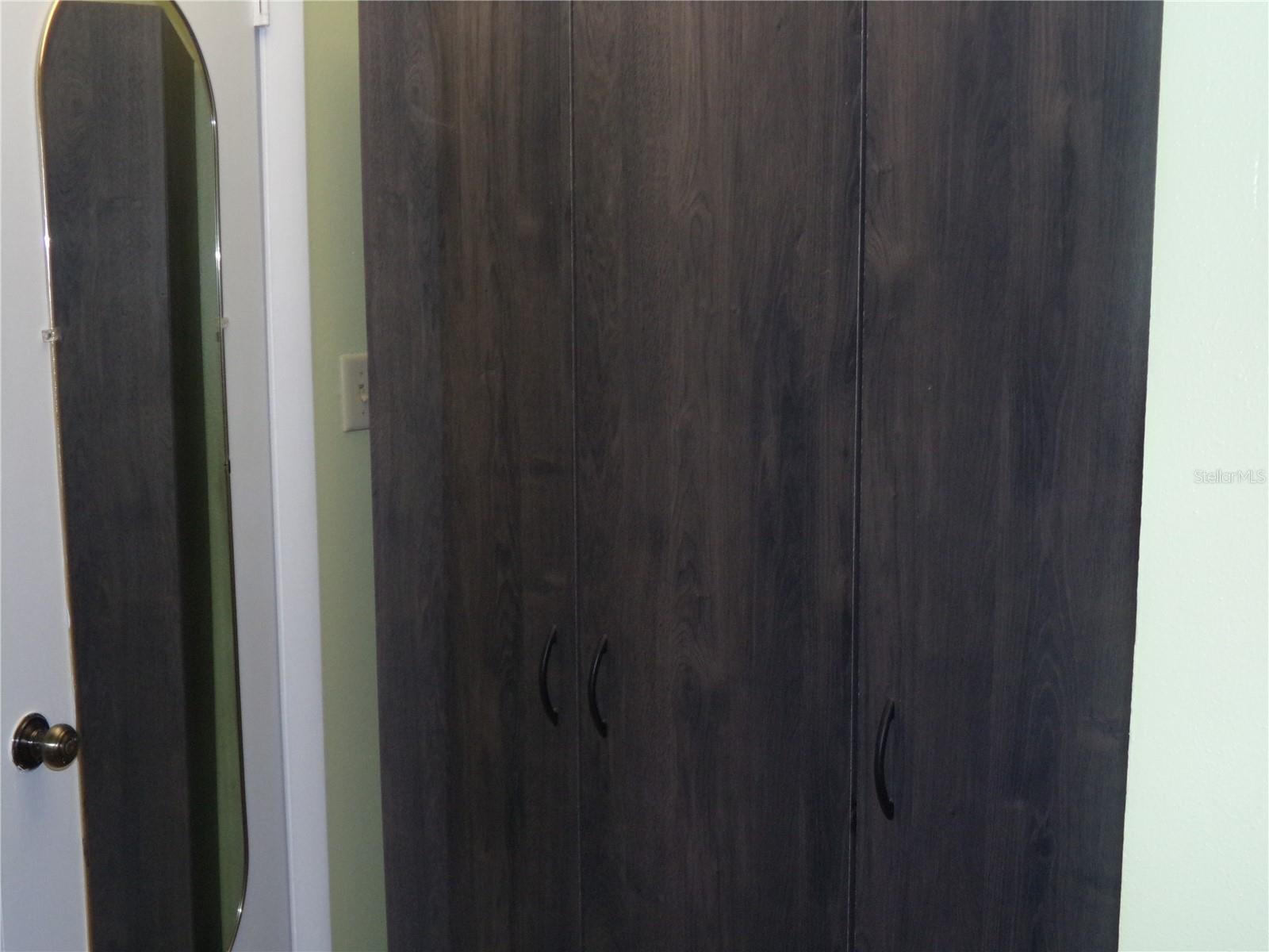 BAYSHORE ON THE LAKE APTS SEC 4 - Residential