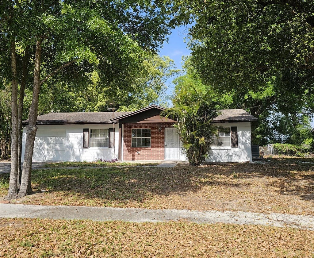 Photo of 5550 Saint Joseph Boulevard, Orlando, FL 32818 (MLS # G5117286)