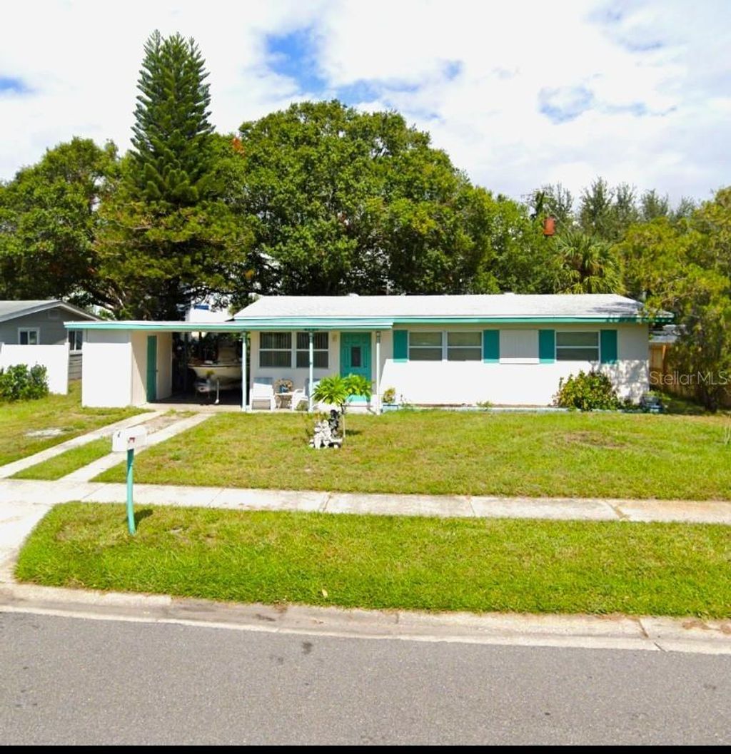 Photo of 4727 W Wallace Avenue, Tampa, FL 33611 (MLS # S5136211)