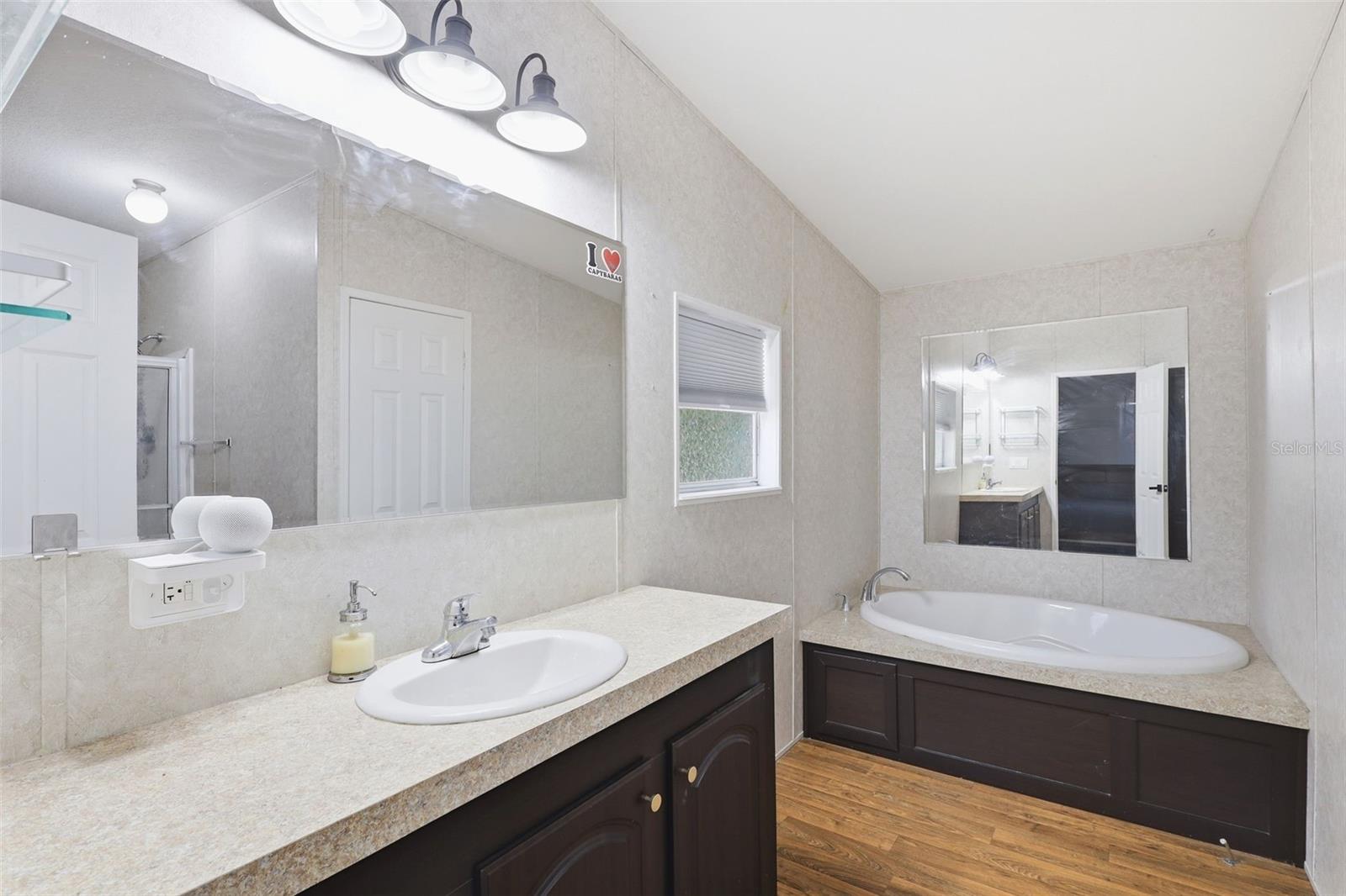 MOBILE MANOR 2ND SEC - Residential