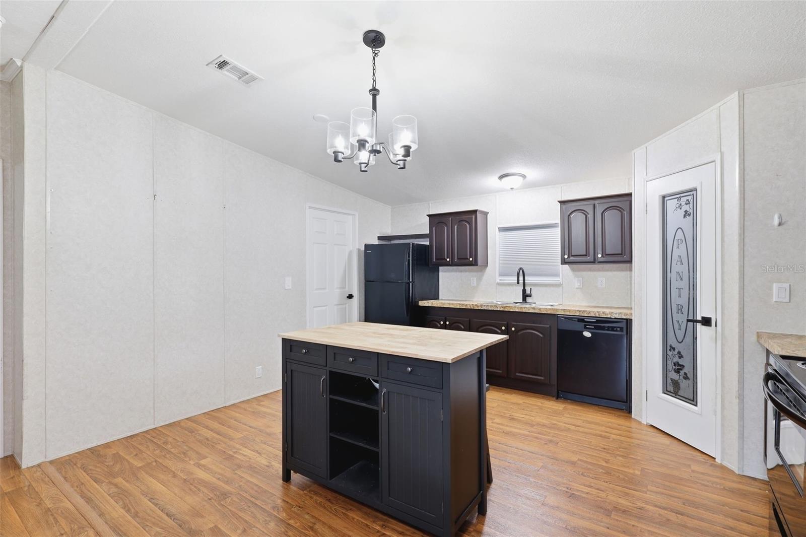 MOBILE MANOR 2ND SEC - Residential