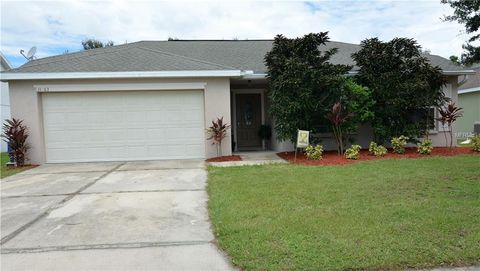 A home in PARRISH