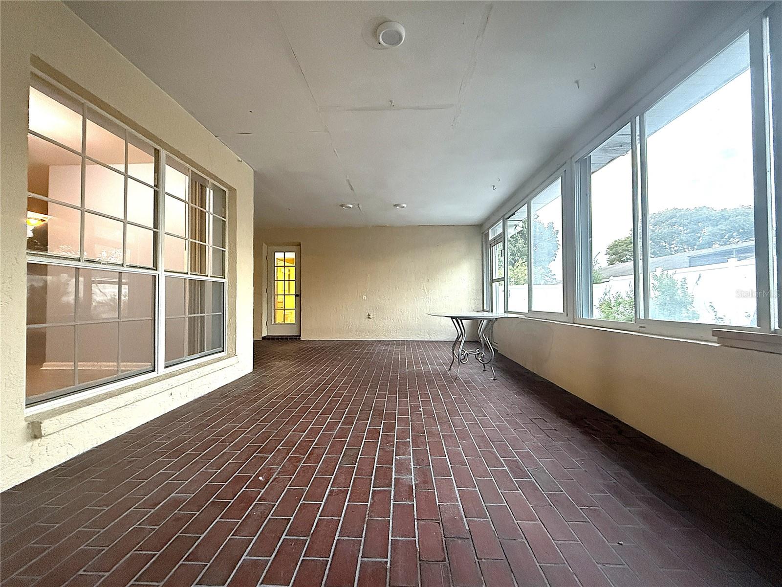 RADCLIFFE ESTATES - Residential Lease