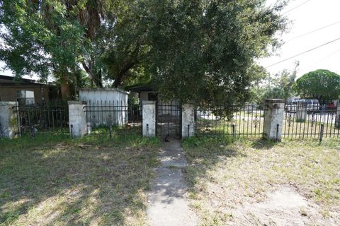 A home in TAMPA