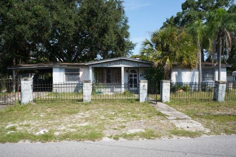 A home in TAMPA