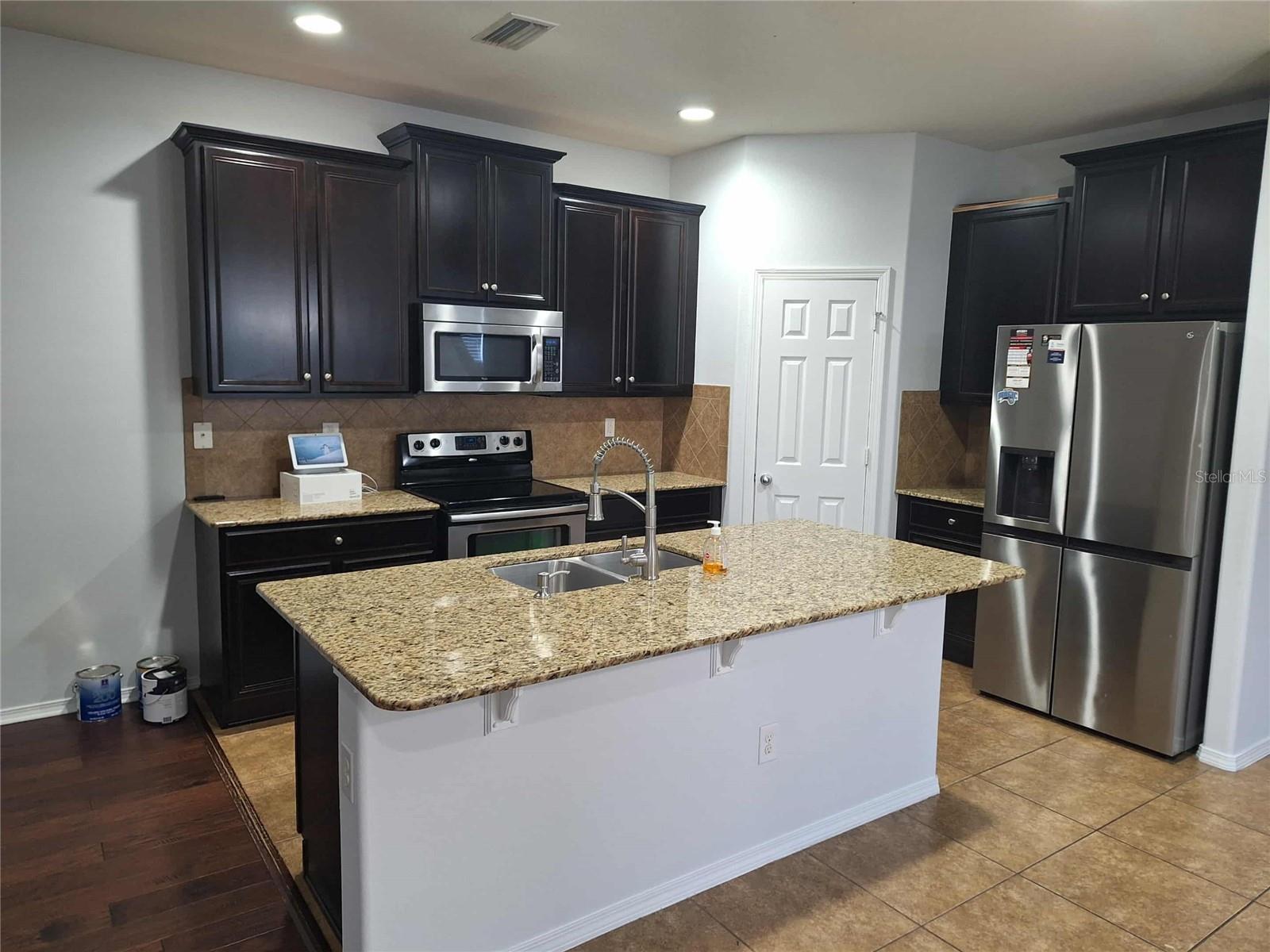 MAGNOLIA PARK SOUTHEAST E - Residential Lease