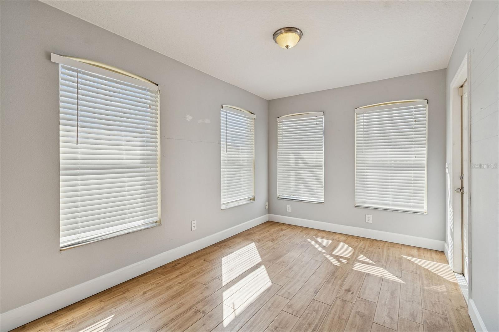 VILLAROSA K - Residential