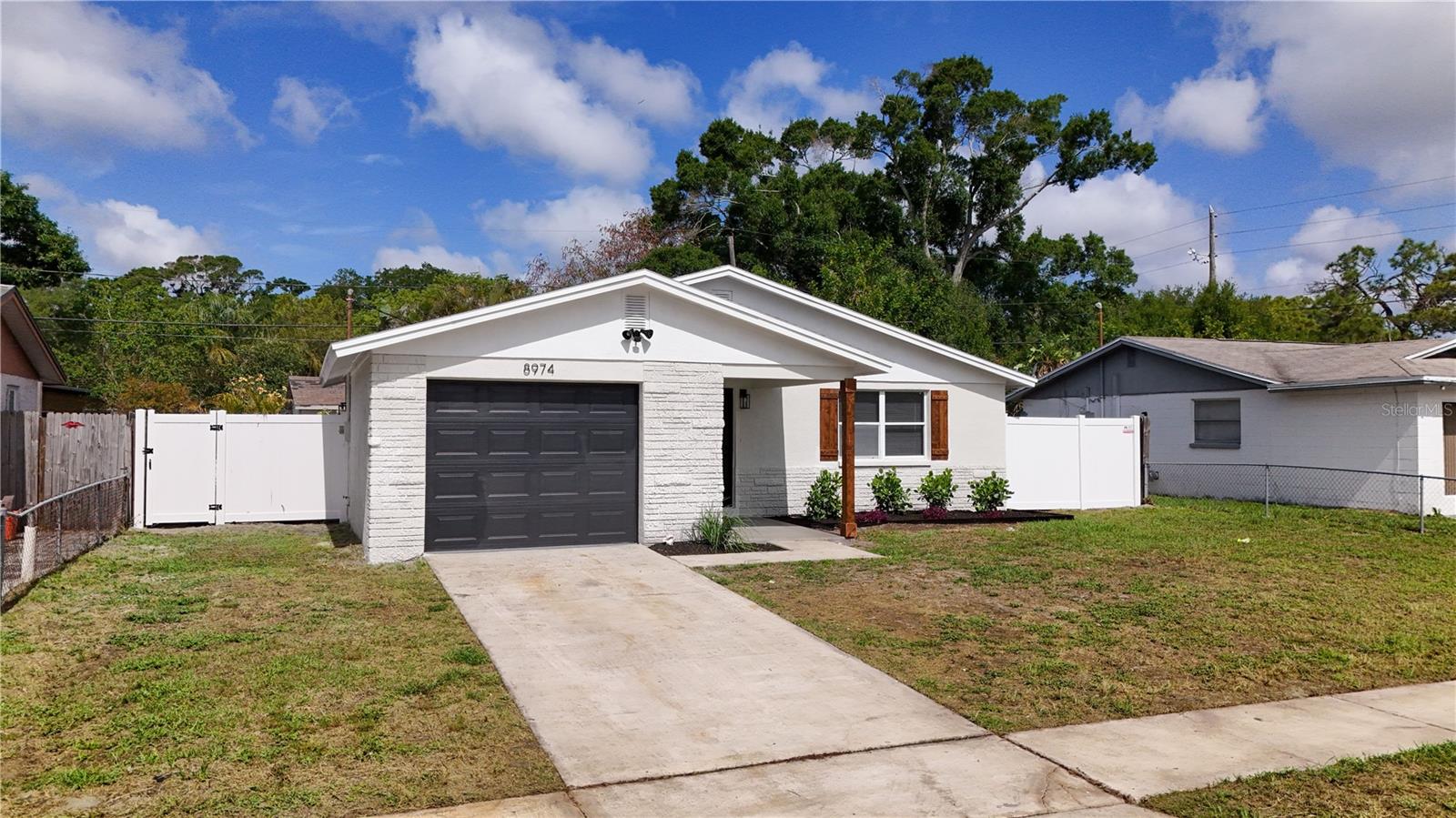 KAYWOOD GARDENS - Residential