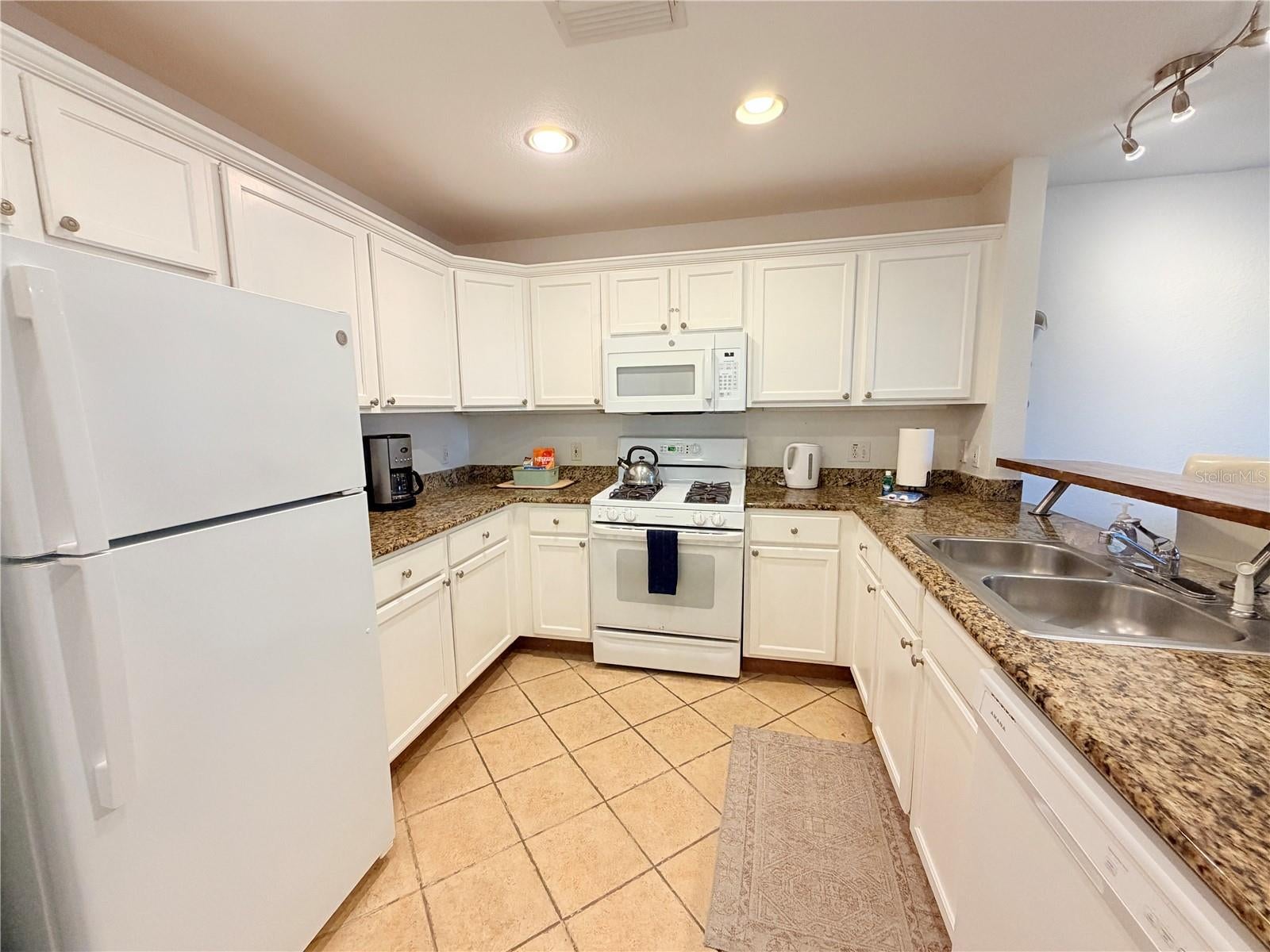 1323 SEVEN EAGLES COURT 202