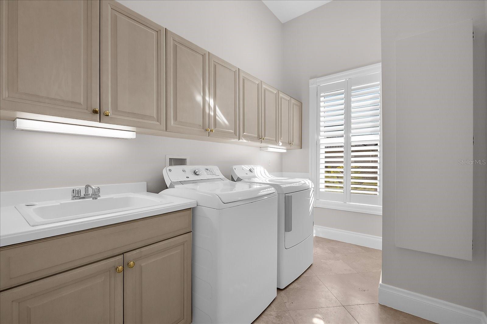 BELLEAIR BEACH UNIT 1 UNREC - Residential