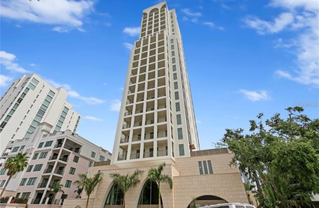 Photo of 126 4th Avenue NE #501, St Petersburg, FL 33701 (MLS # J996060)