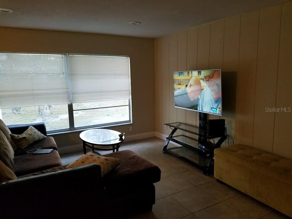 CAMELOT UNIT 1 - Residential Lease