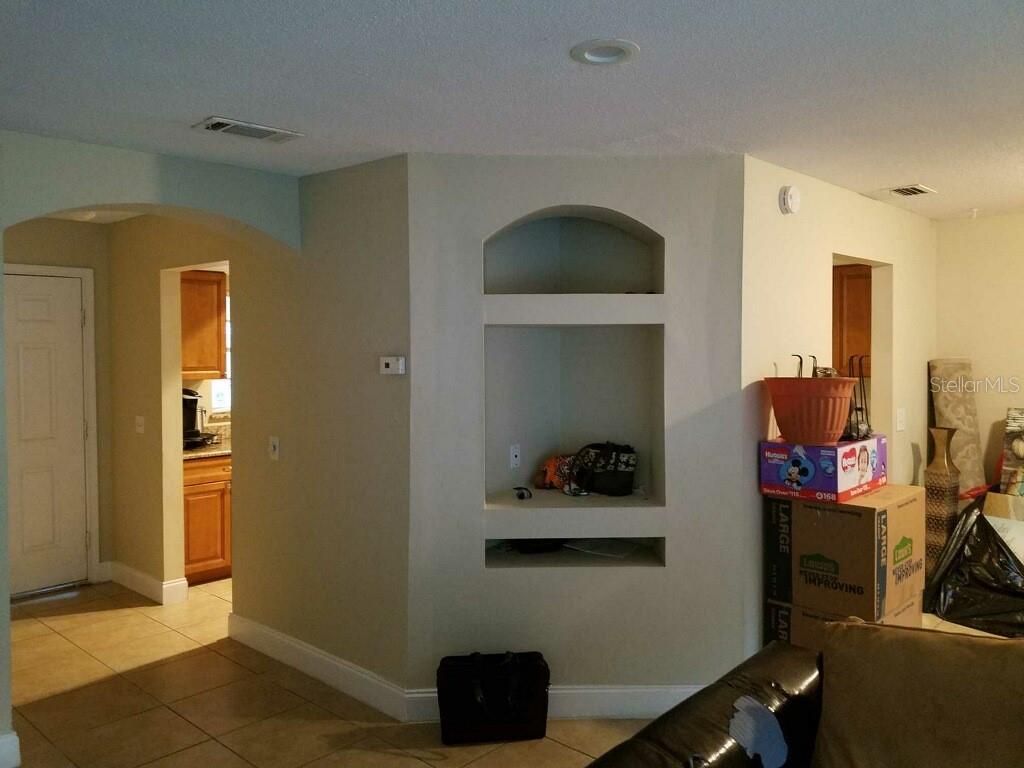 CAMELOT UNIT 1 - Residential Lease