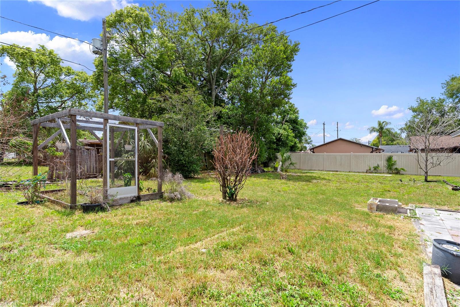 DELTONA LAKES UNIT 02 - Residential