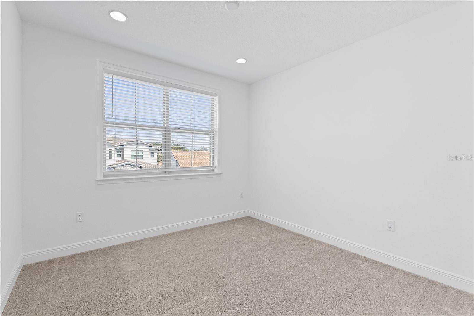 EAGLE CREEK - Residential