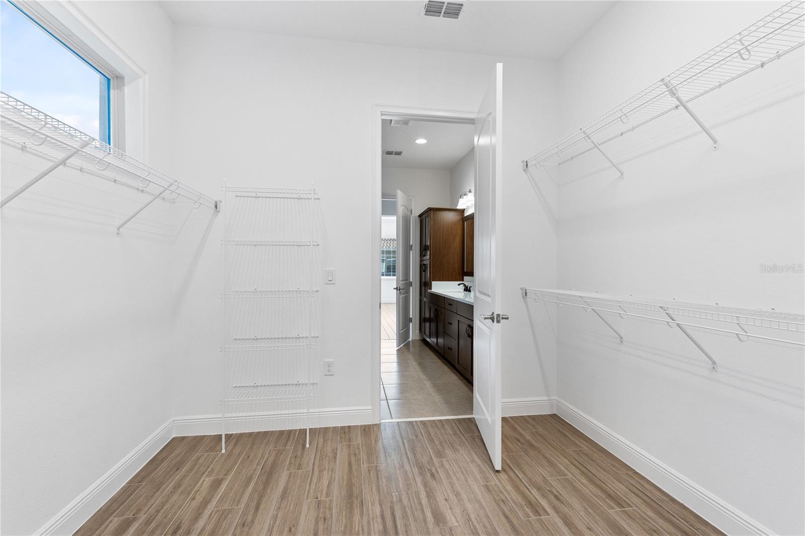 EAGLE CREEK - Residential