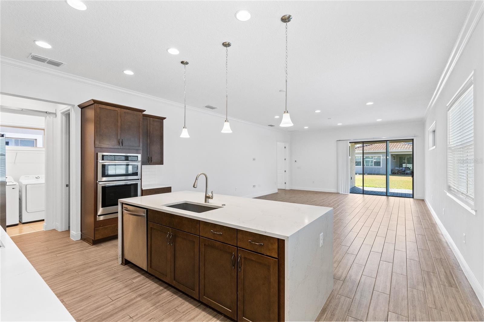 EAGLE CREEK - Residential