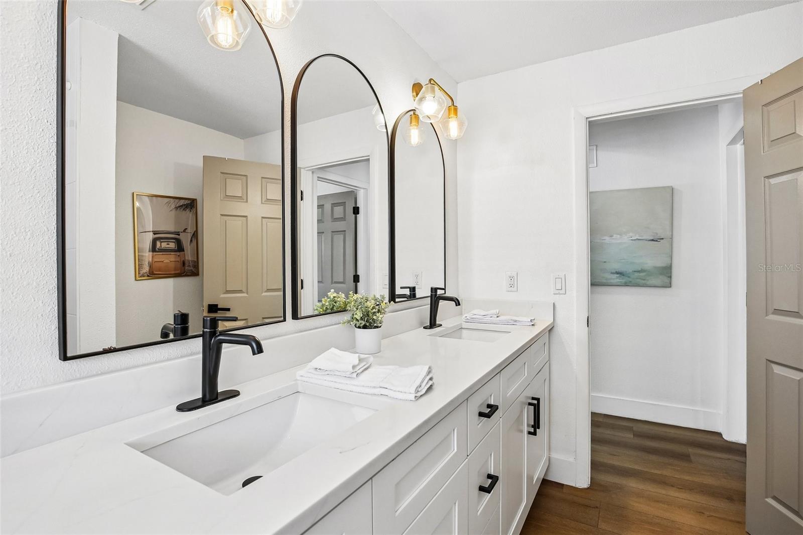 YACHT CLUB ESTATES UNIT 8 REP - Residential