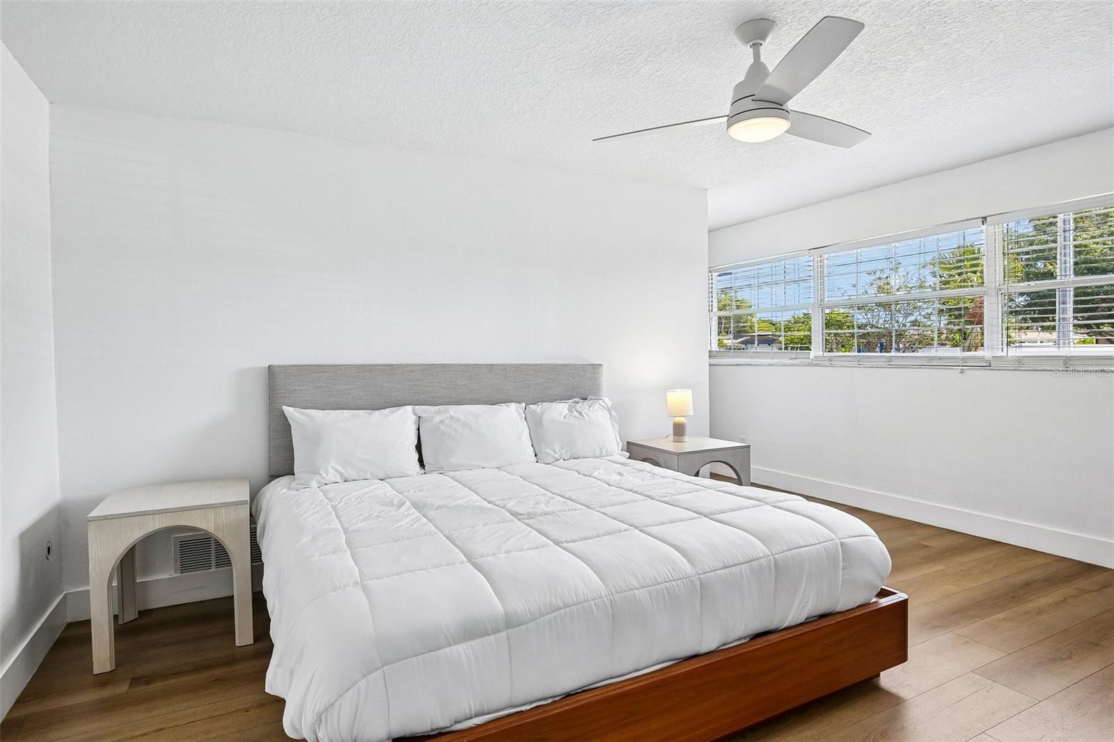 YACHT CLUB ESTATES UNIT 8 REP - Residential