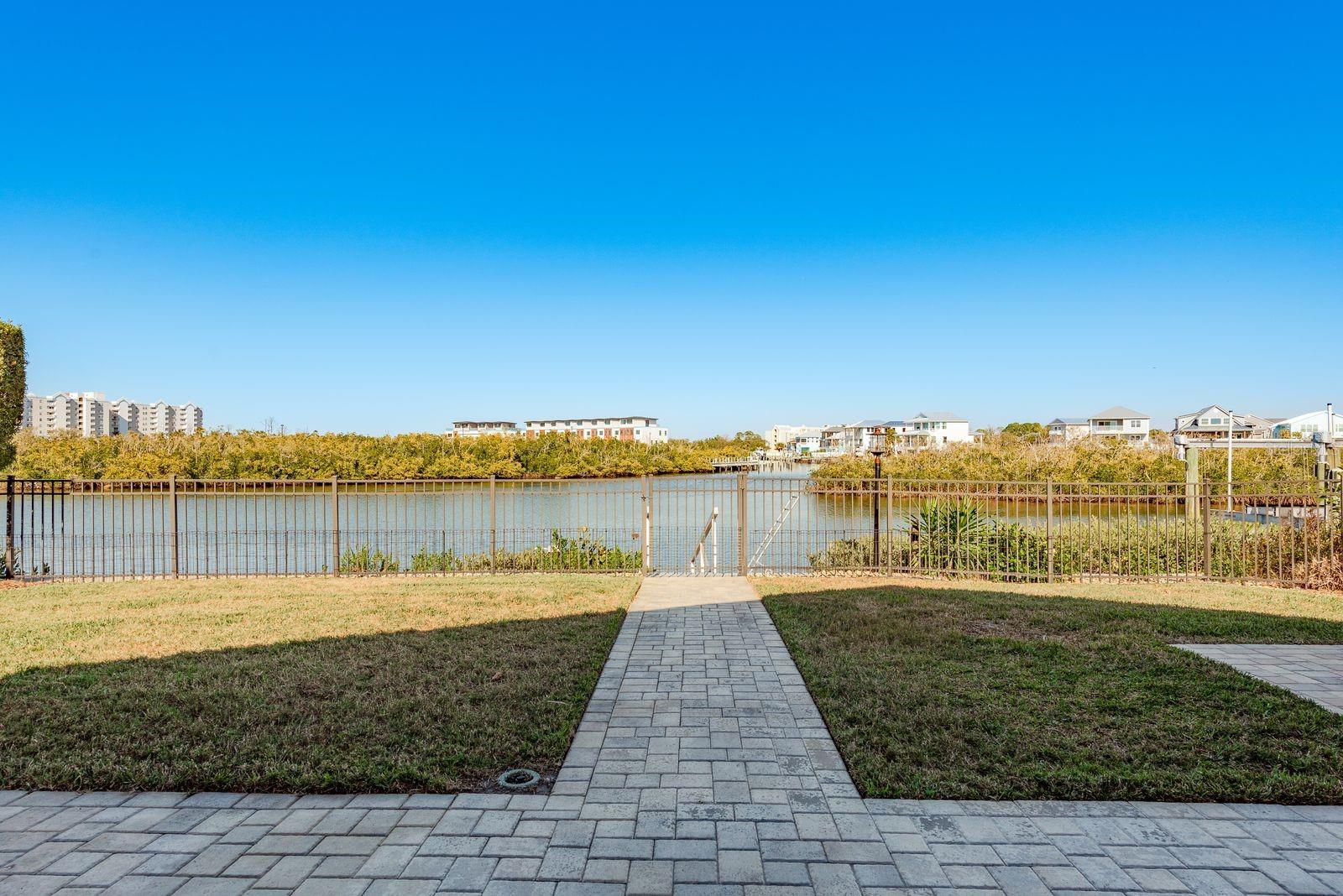 GULF HARBORS WOODLANDS - Residential