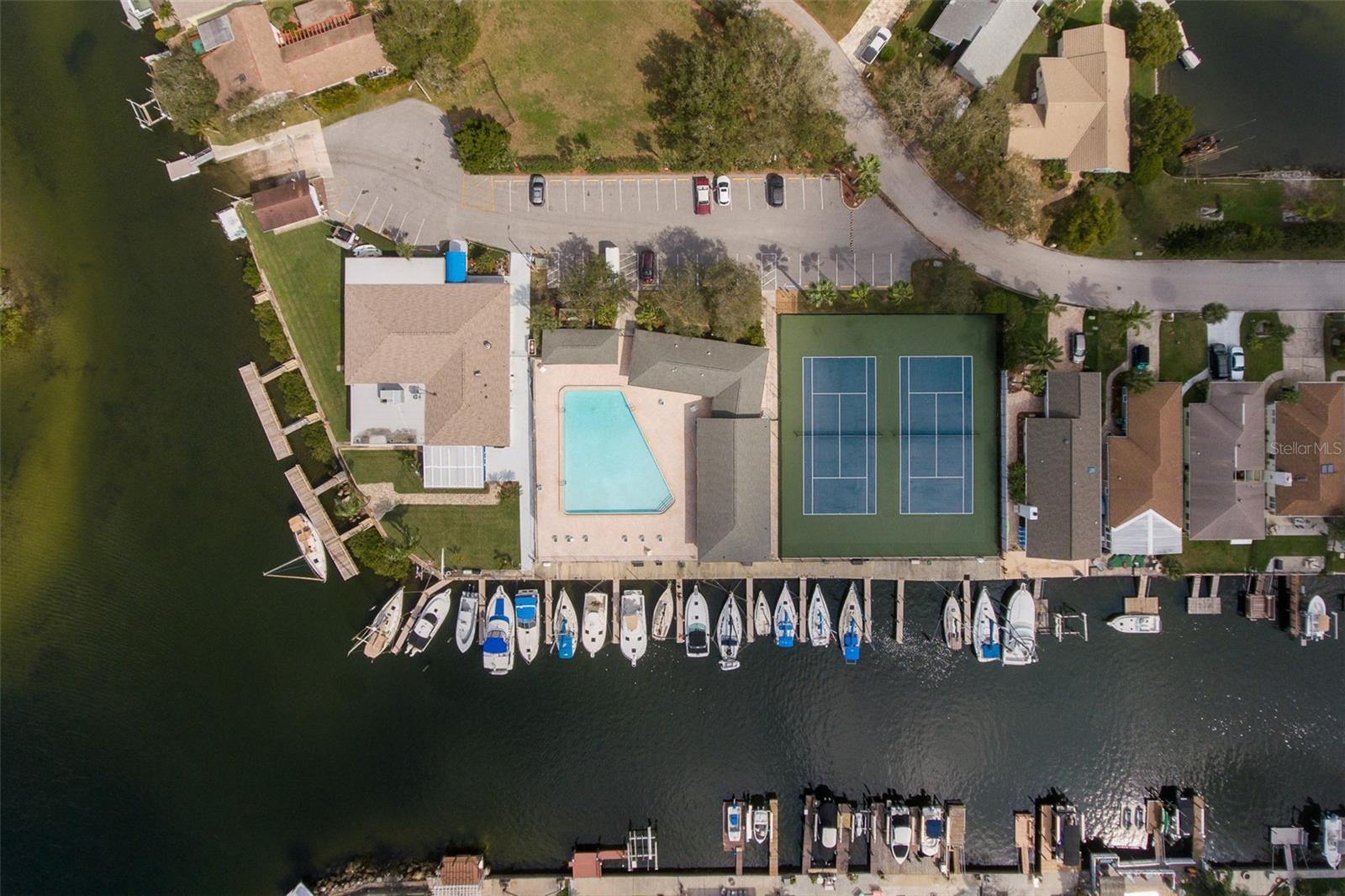 GULF HARBORS WOODLANDS - Residential