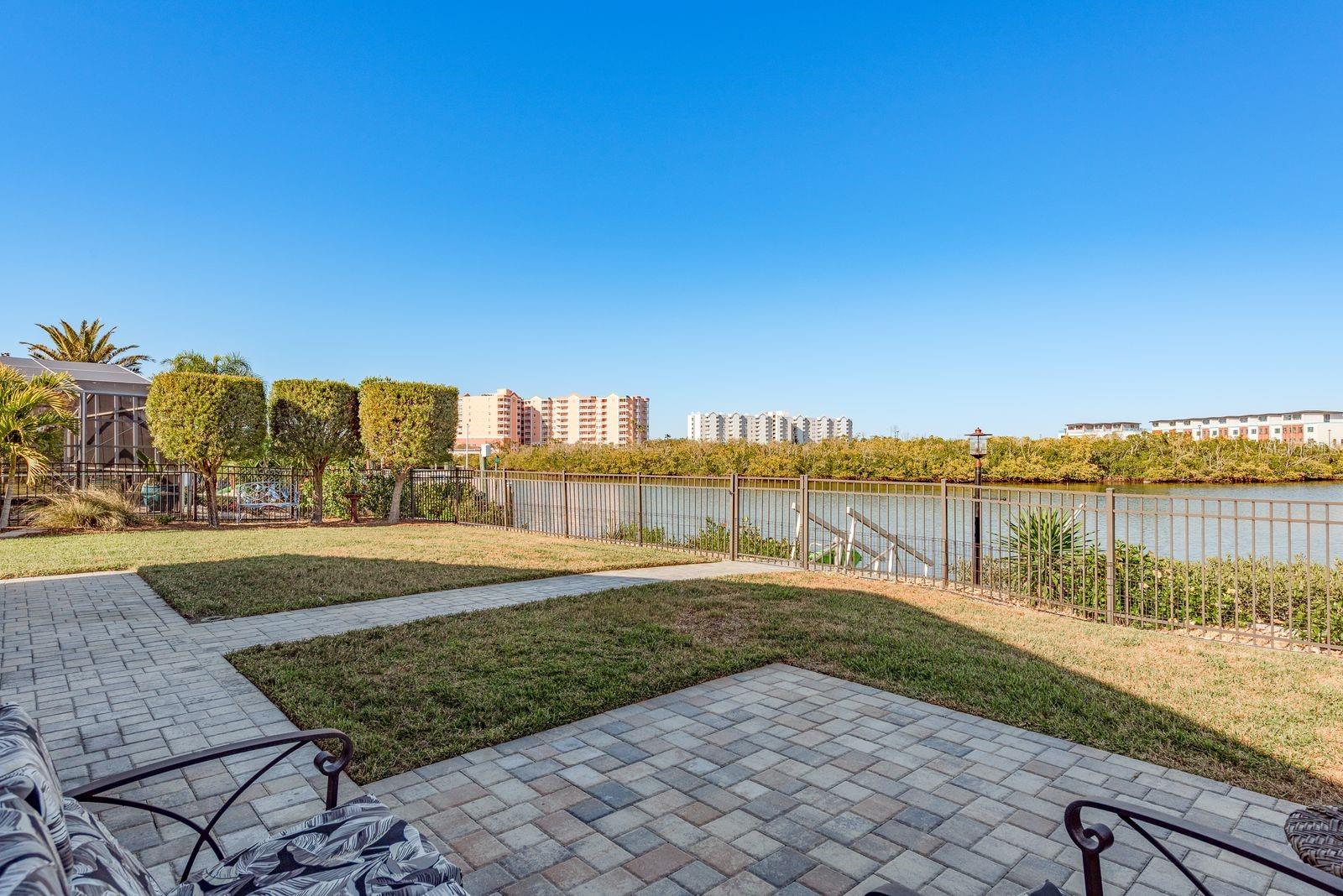 GULF HARBORS WOODLANDS - Residential