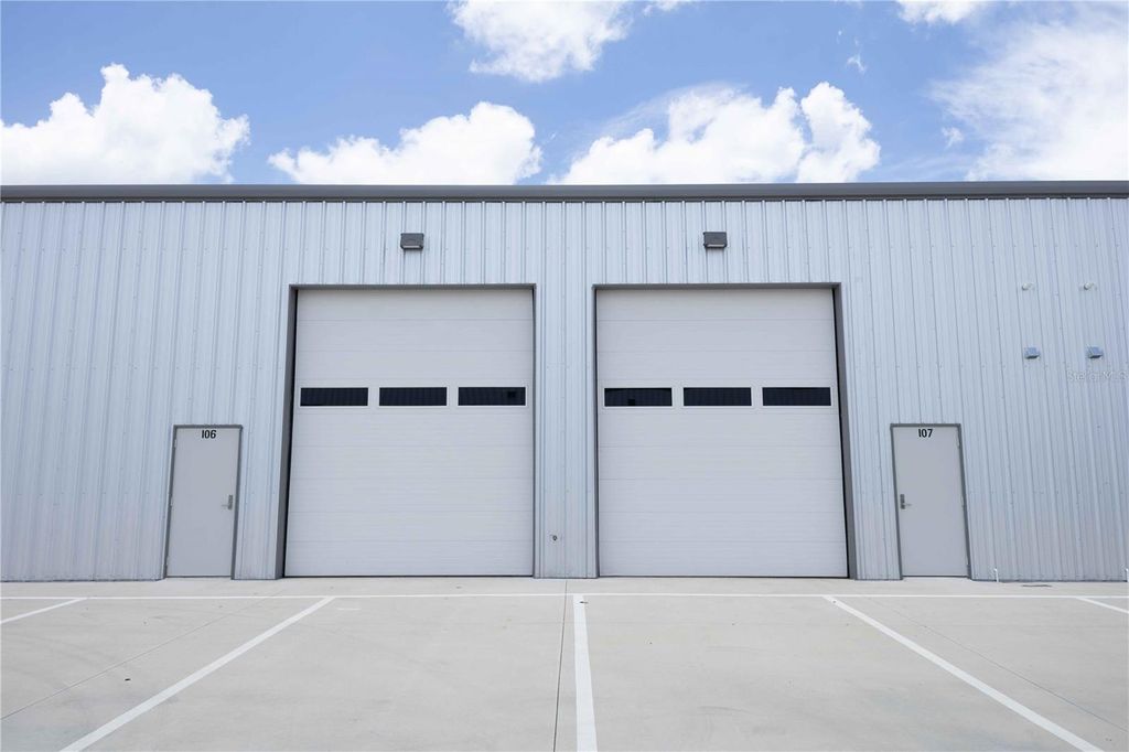 Photo of 11089 N Us Highway 301 #I-6,I-7, Oxford, FL 34484 (MLS # G5114012)