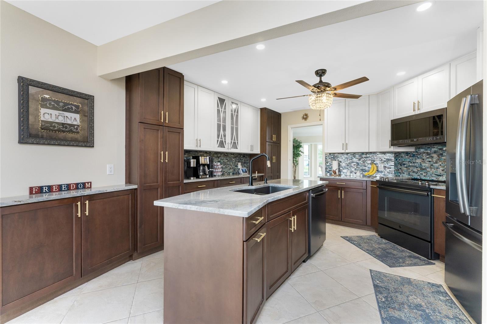 ENGLEWOOD ISLES SUB - Residential