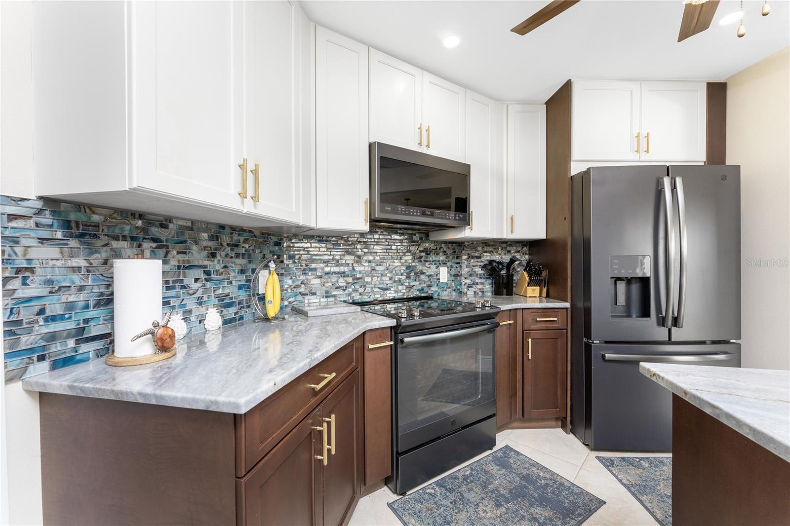 ENGLEWOOD ISLES SUB - Residential