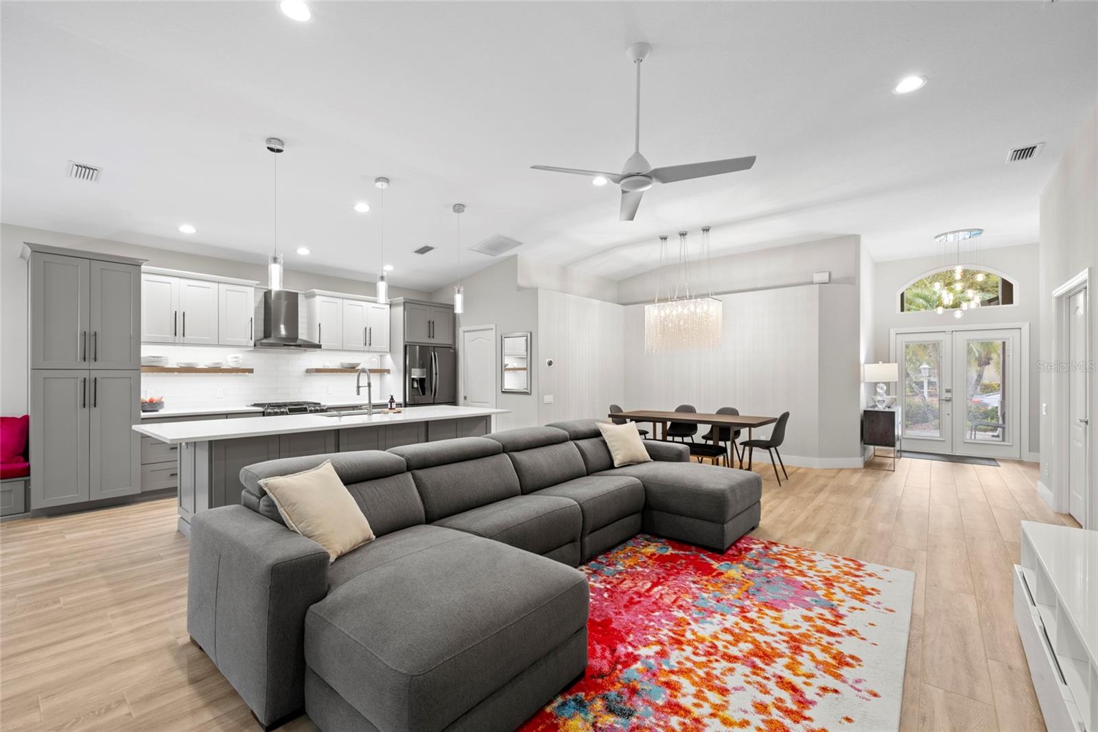 8322 WHISPERING WOODS COURT