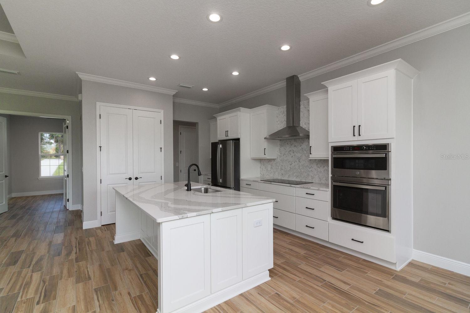 LEESBURG JAMESTOWNE SUB - Residential