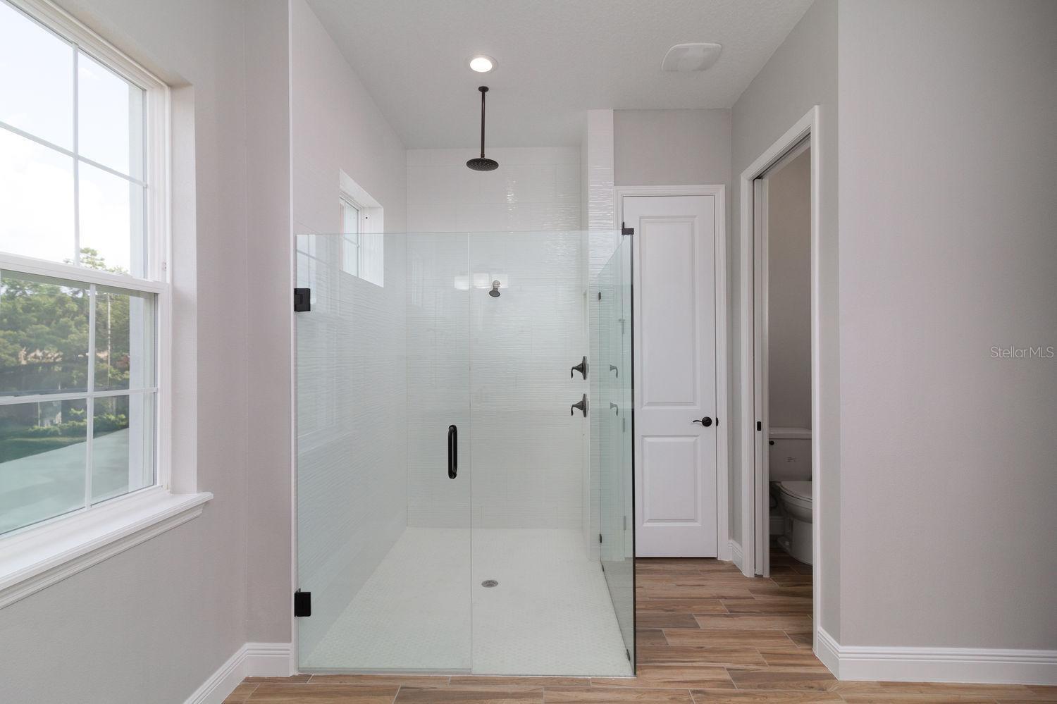 LEESBURG JAMESTOWNE SUB - Residential