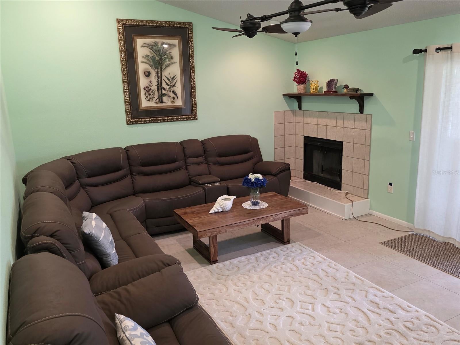 3607 AVENIDA MADERA B