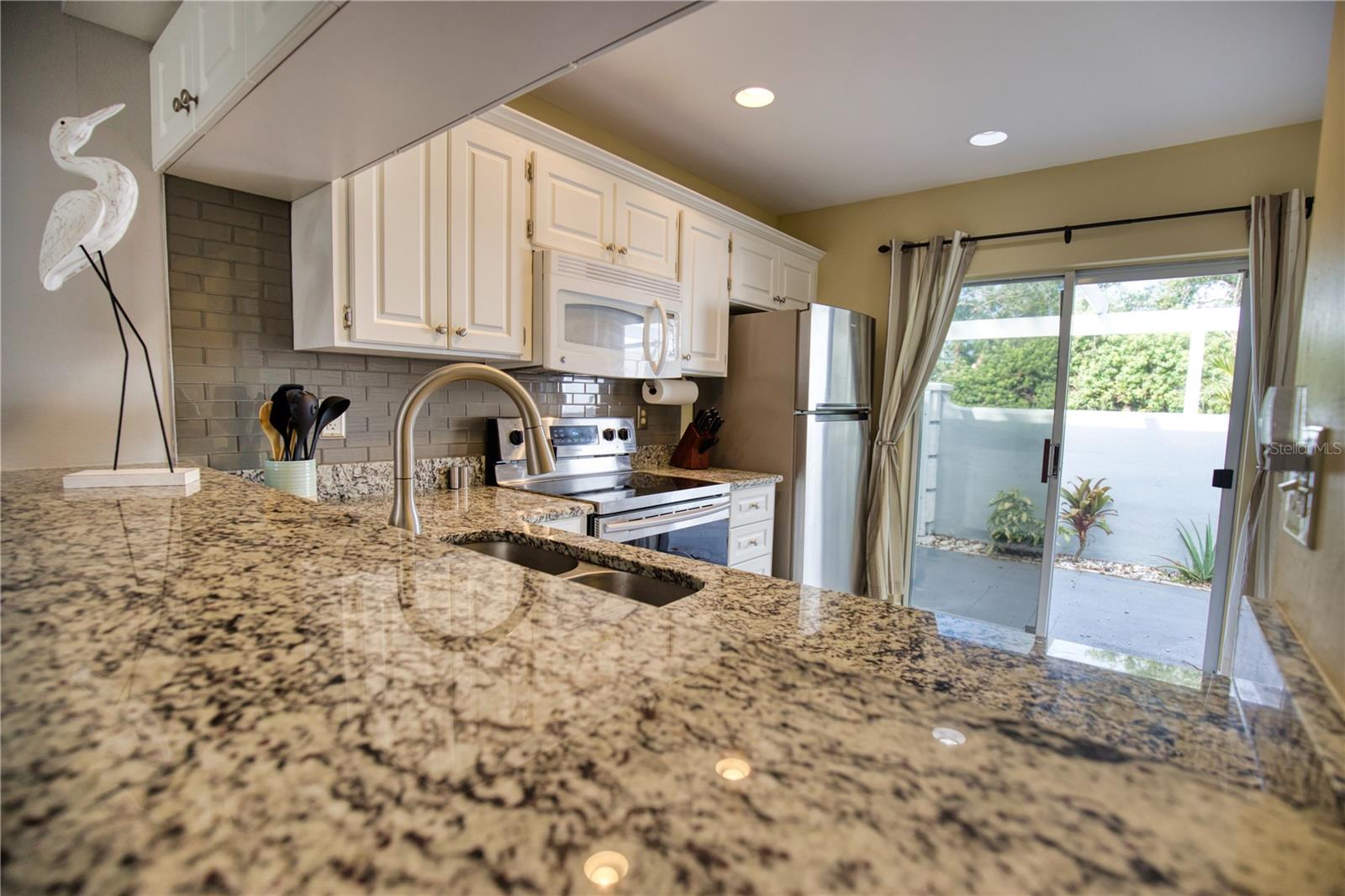 AUGUSTA VILLAS AT PLAN - Residential Lease
