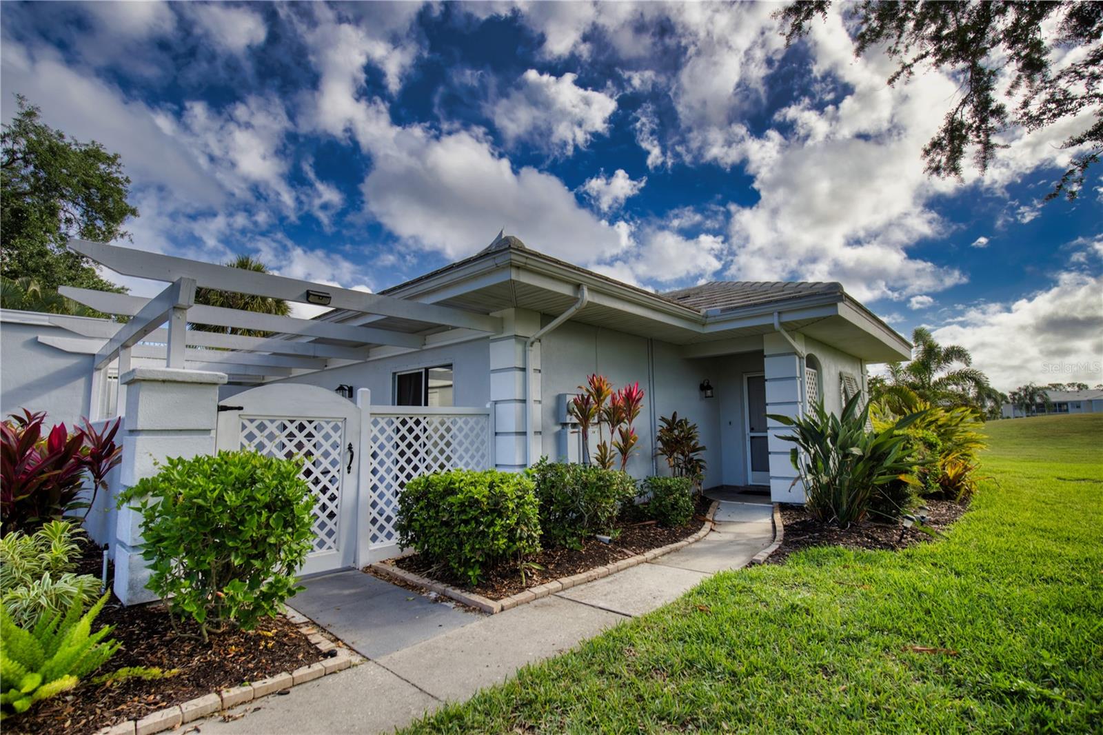 AUGUSTA VILLAS AT PLAN - Residential Lease