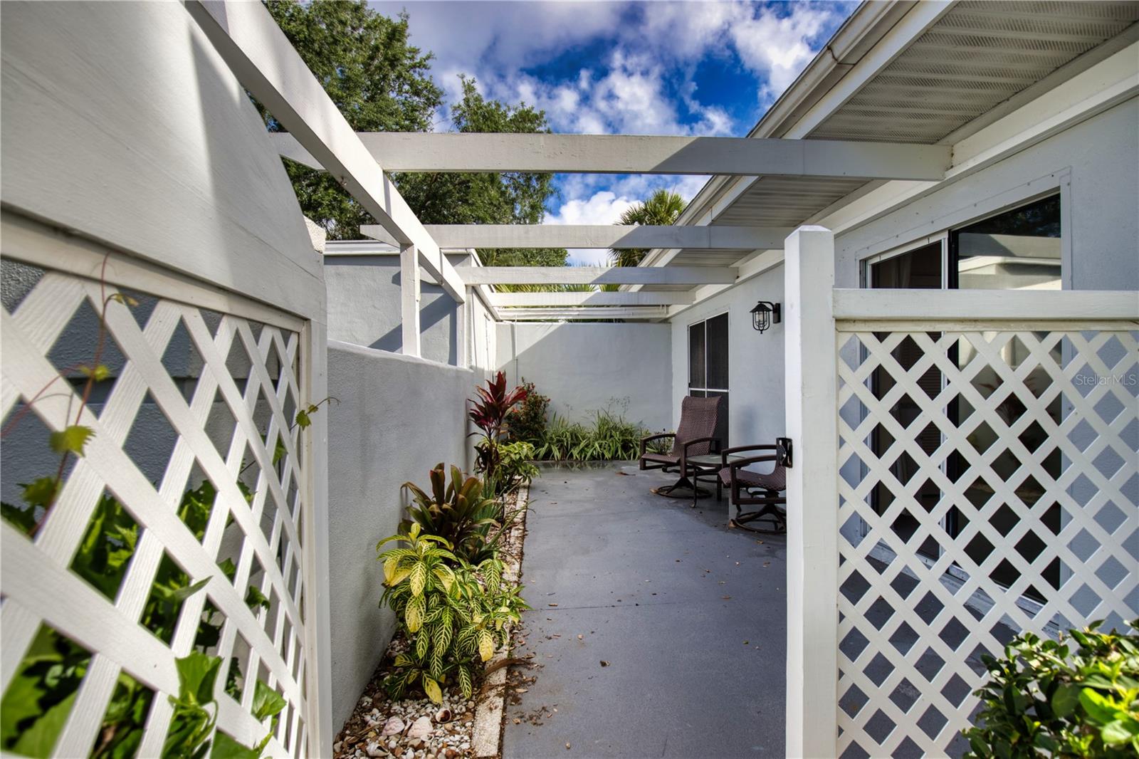 AUGUSTA VILLAS AT PLAN - Residential Lease