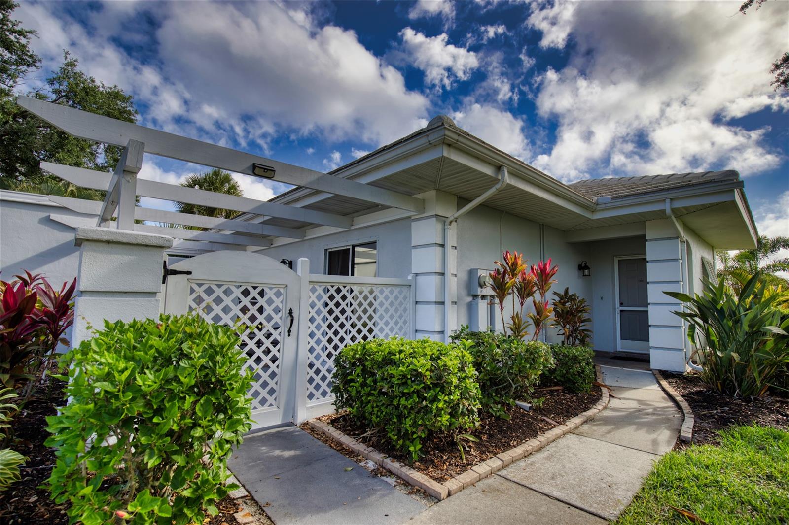 AUGUSTA VILLAS AT PLAN - Residential Lease