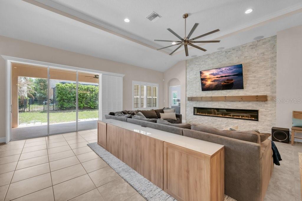 FISHHAWK RANCH - Residential