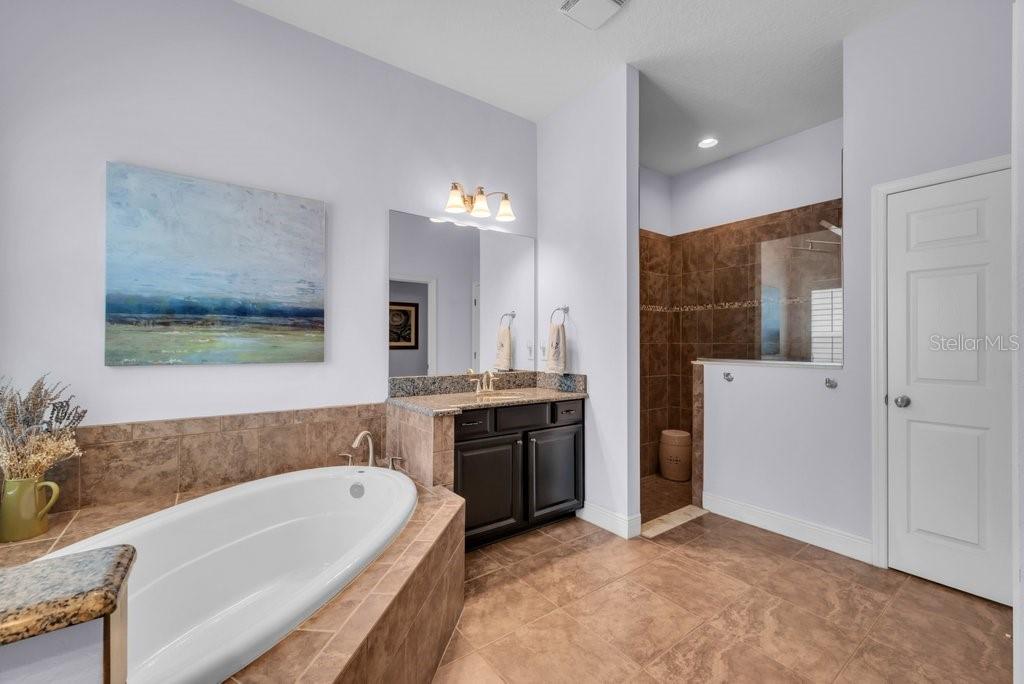 FISHHAWK RANCH - Residential