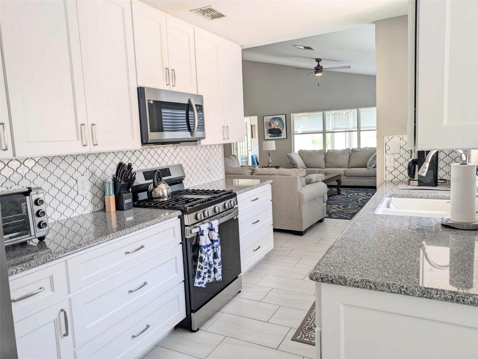 ON TOP OF THE WORLD - Residential Lease