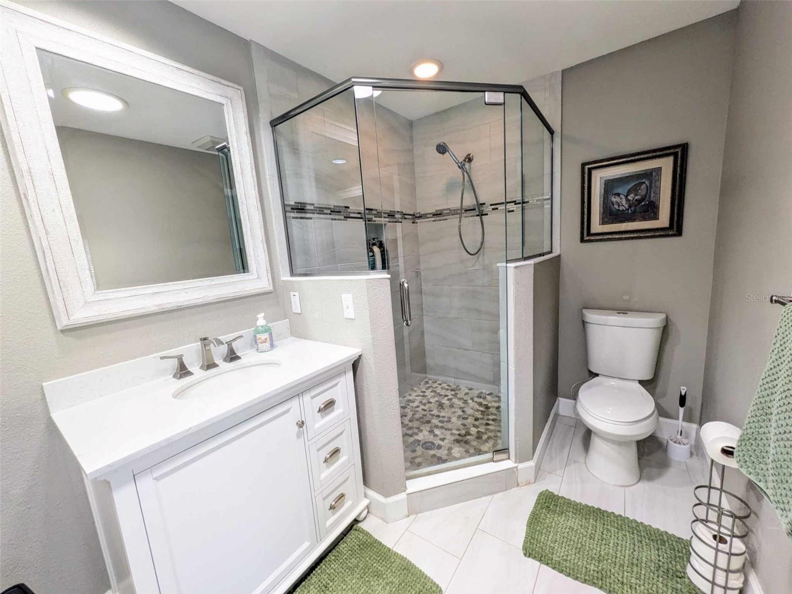 ON TOP OF THE WORLD - Residential Lease