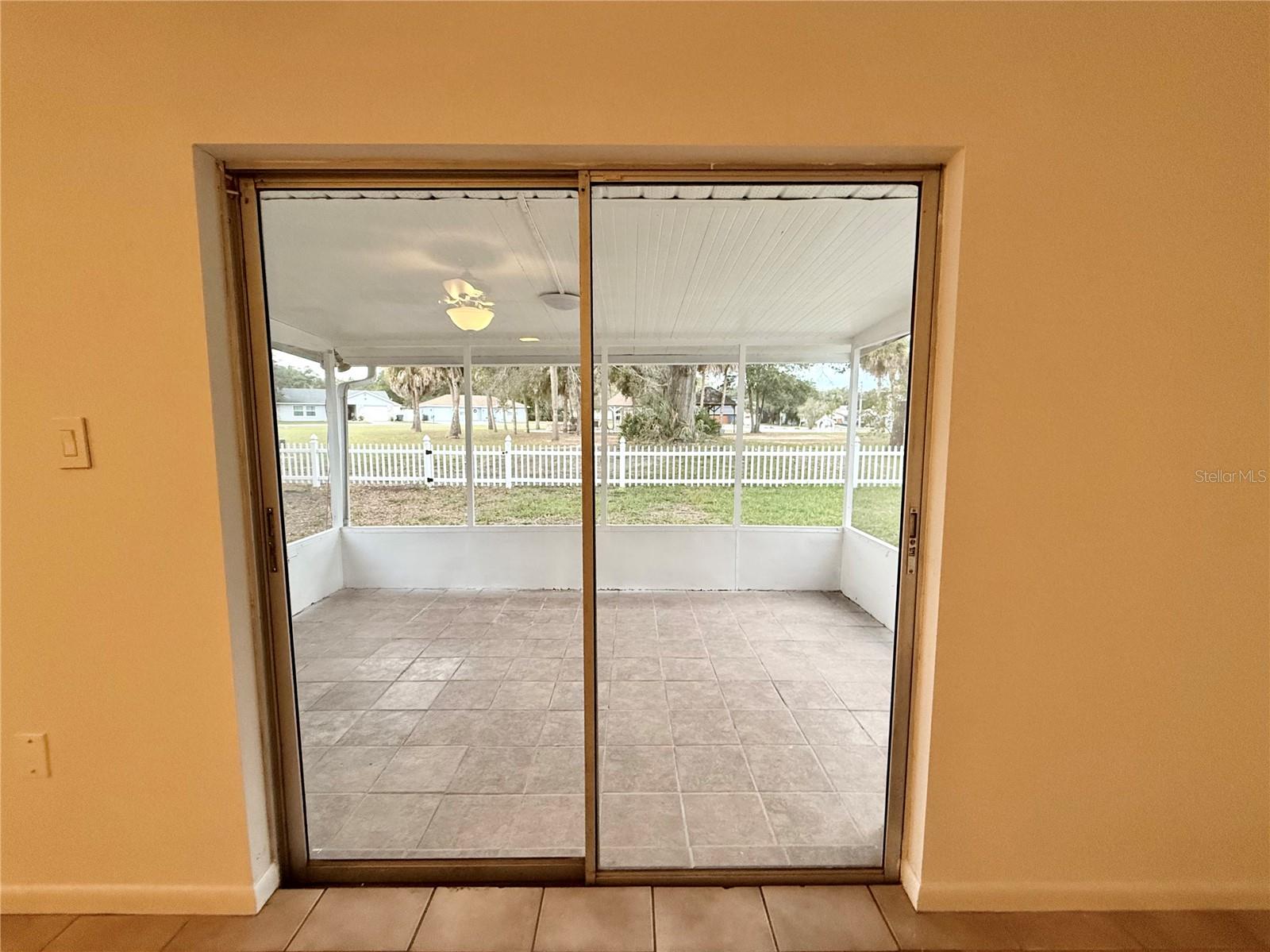 CRESCENT ESTATES SUB 1 - Residential Lease