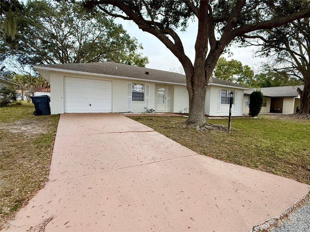 Photo of 34 Cedar Drive, Davenport, FL 33837 (MLS # O6365960)