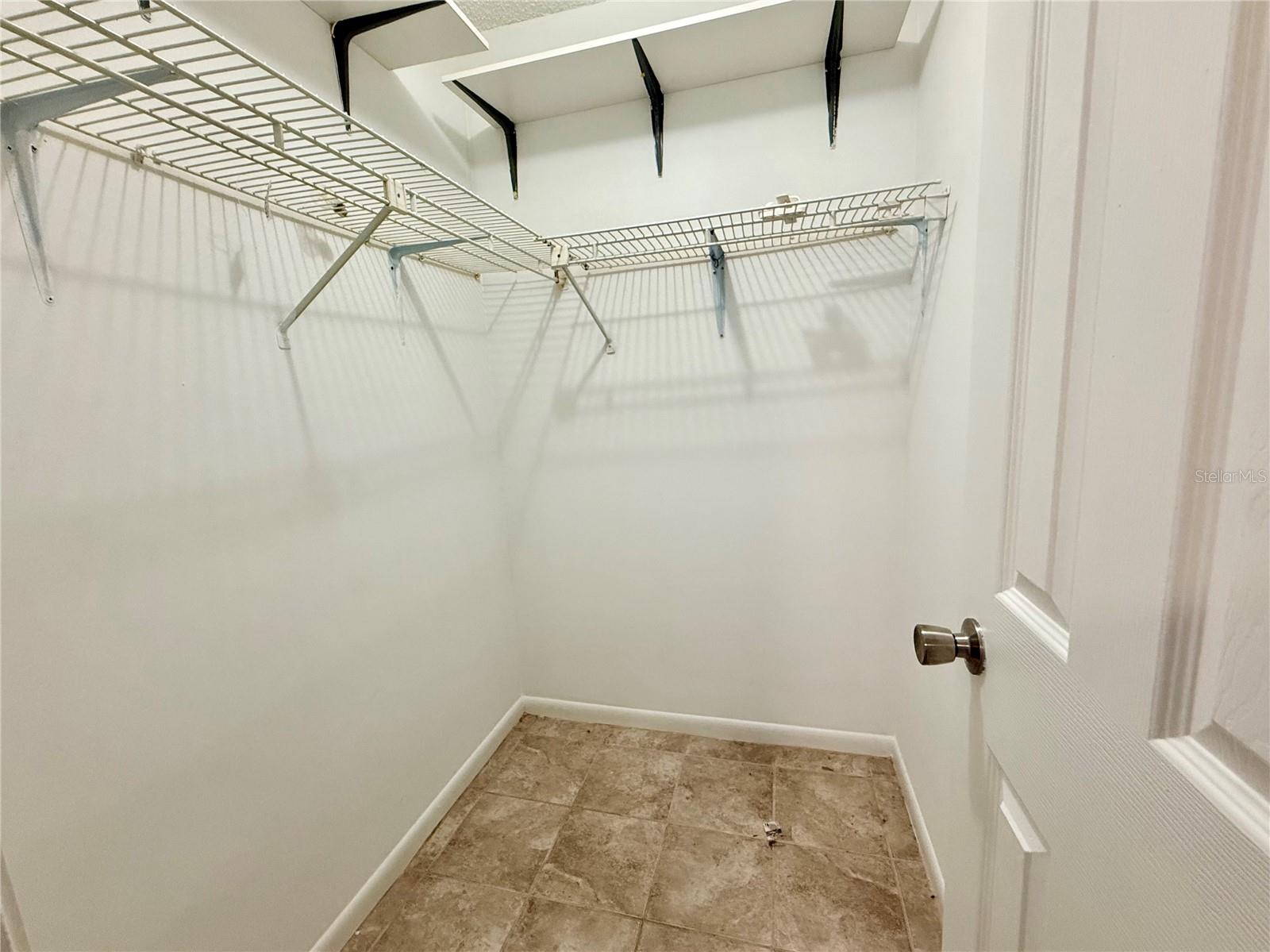 CRESCENT ESTATES SUB 1 - Residential Lease