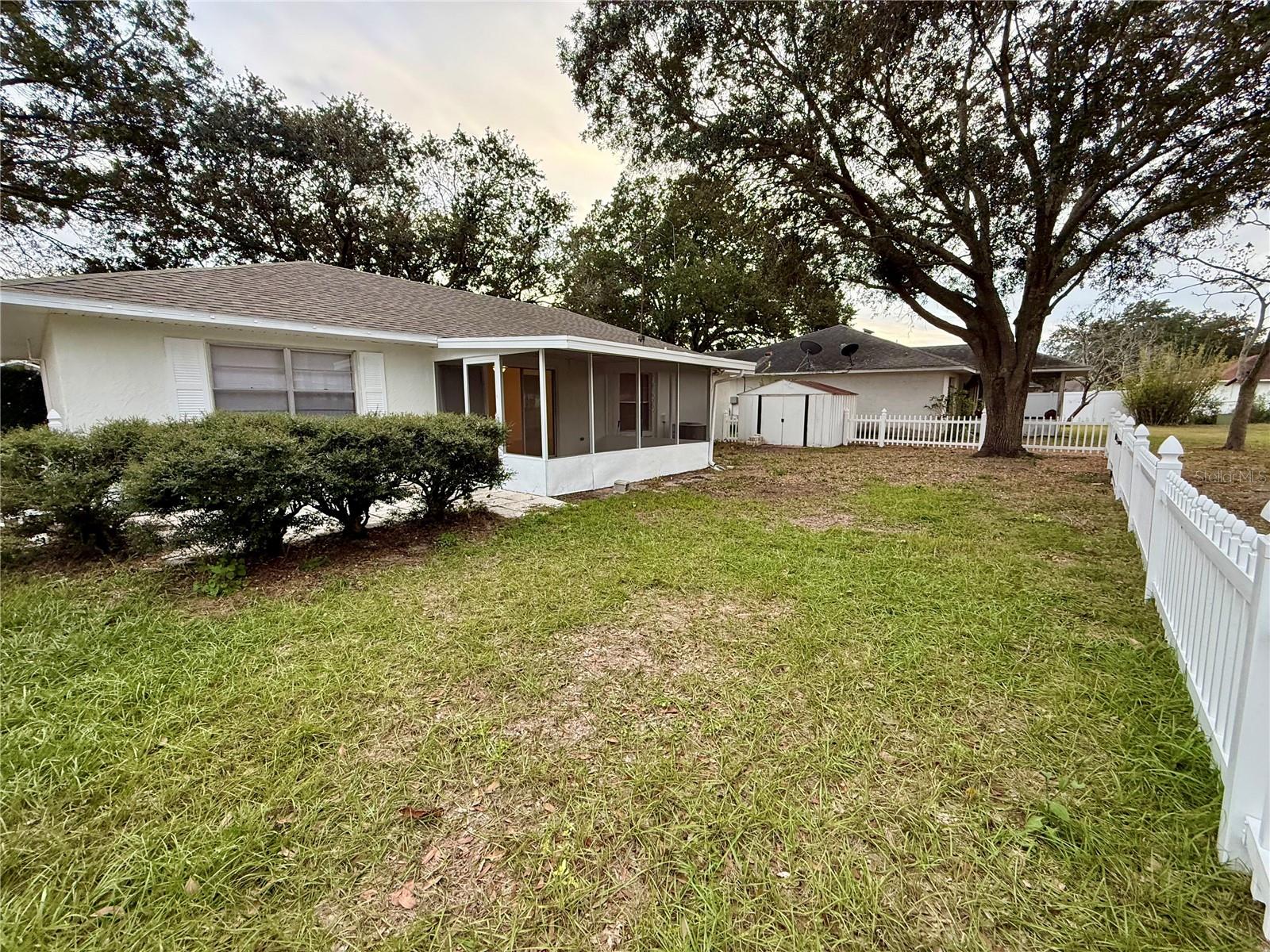 CRESCENT ESTATES SUB 1 - Residential Lease