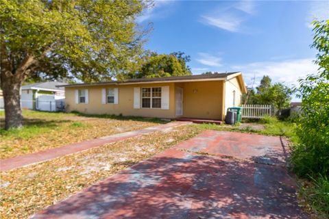 A home in DELTONA