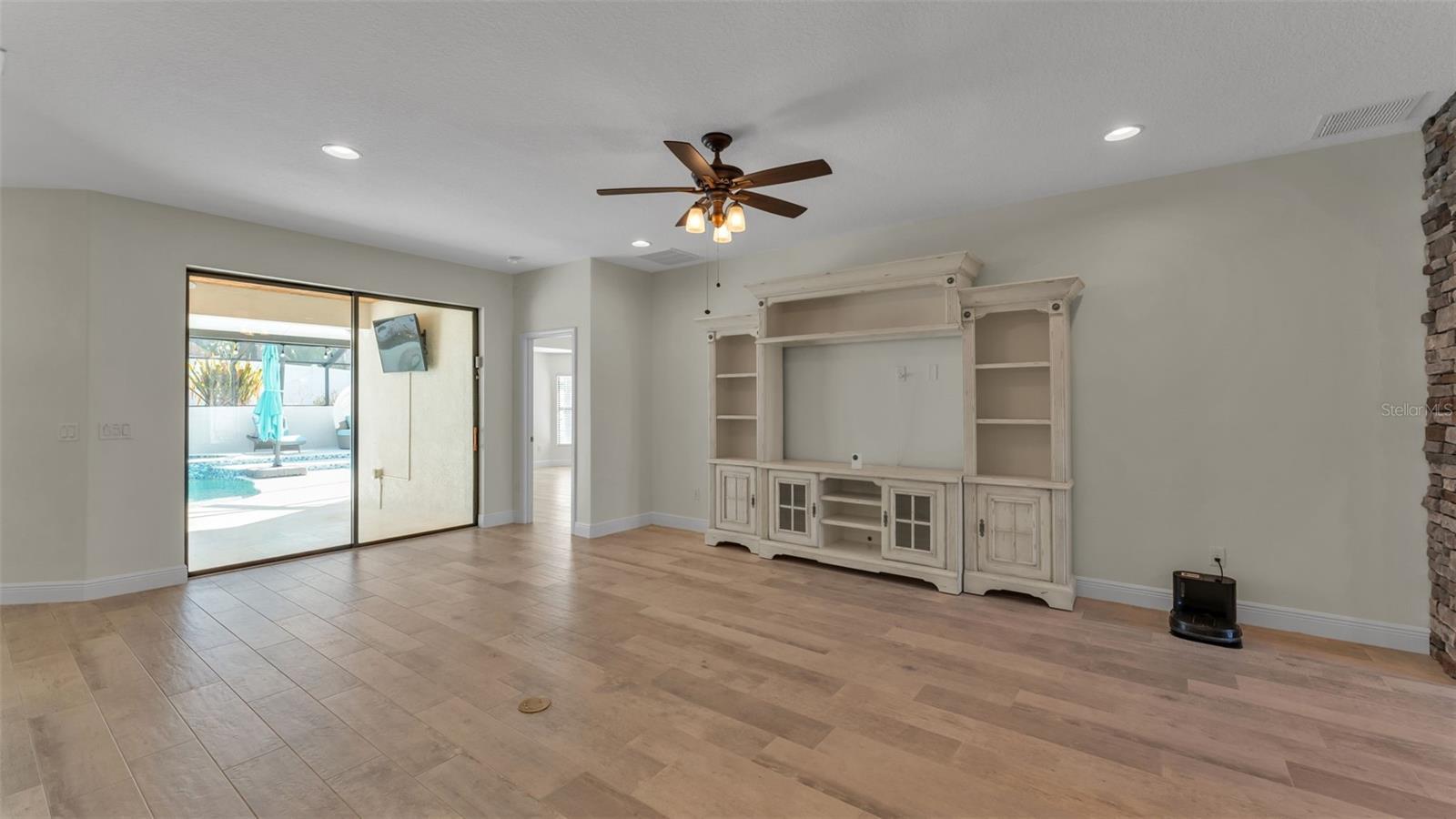 TERRALARGO PH II - Residential