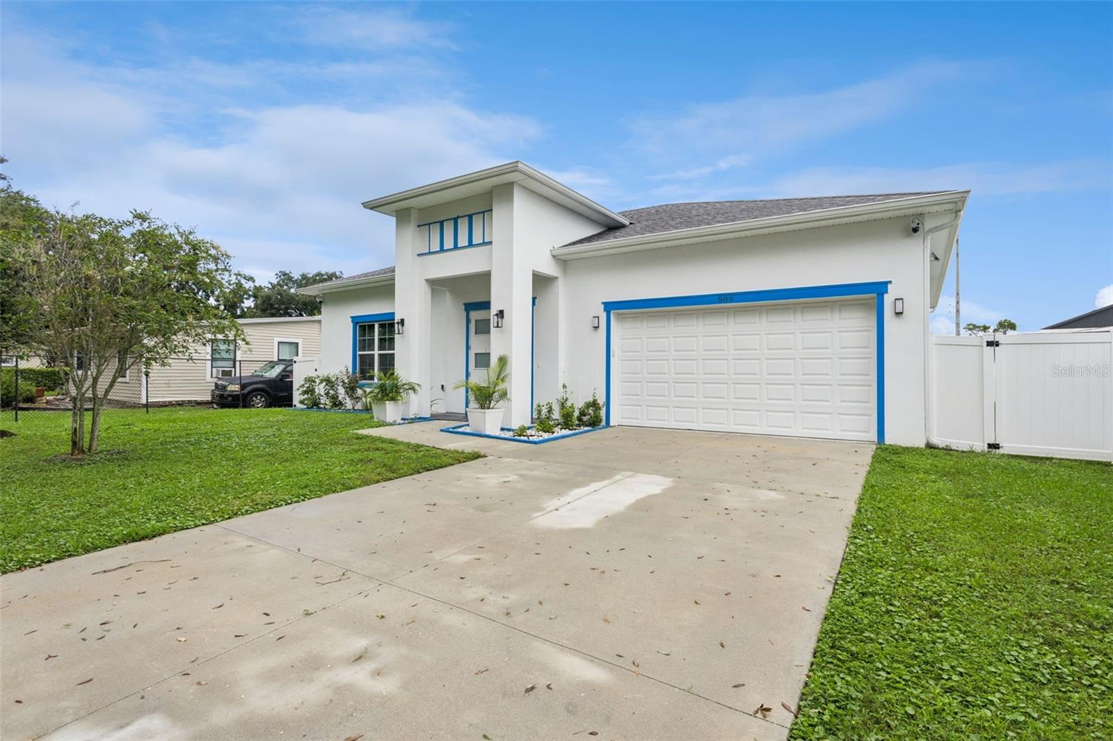 809 BURCH AVENUE